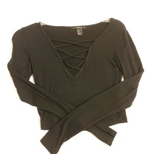 cross front selling sleeve crop top